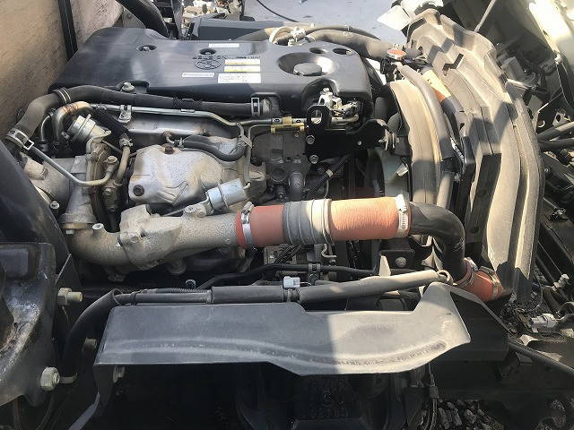 いすゞエルフ平ボディ小型（2t・3t）[写真14]