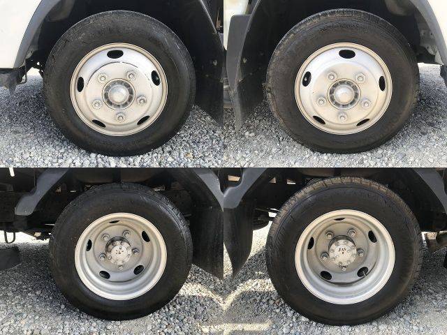 いすゞエルフ平ボディ小型（2t・3t）[写真24]