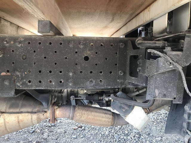 いすゞエルフ平ボディ小型（2t・3t）[写真29]