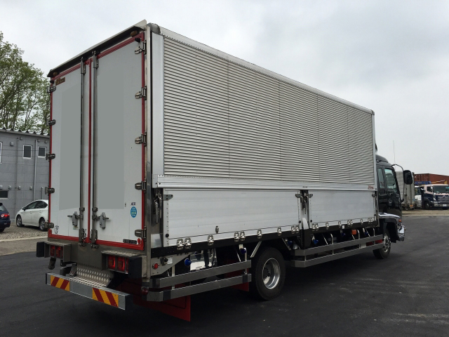 いすゞフォワードアルミウイング中型（4t）[写真02]