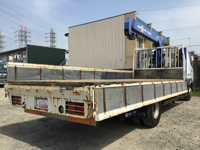 三菱ふそうファイターセルフクレーン3段中型（4t）[写真02]