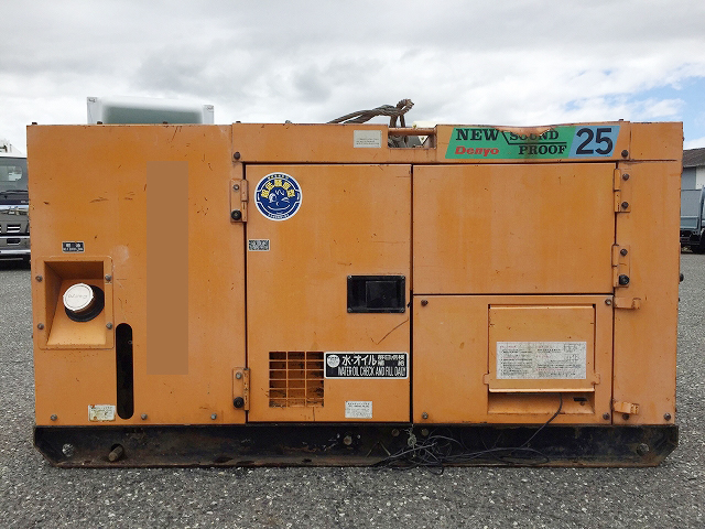 デンヨー発電機[写真02]