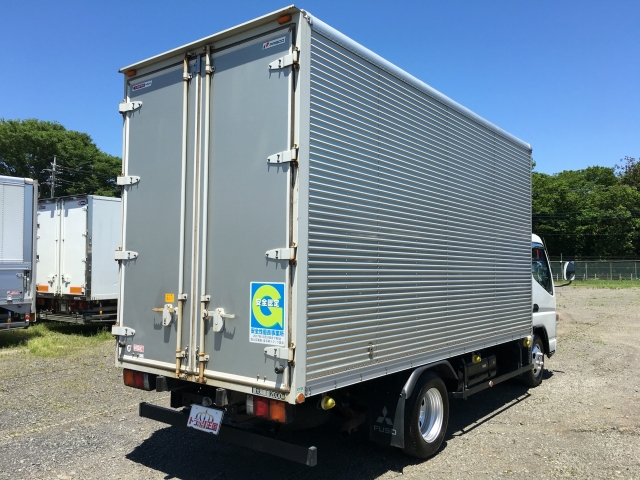 三菱ふそうキャンターアルミバン小型（2t・3t）[写真02]