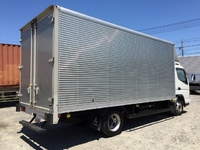 三菱ふそうキャンターアルミバン小型（2t・3t）[写真02]