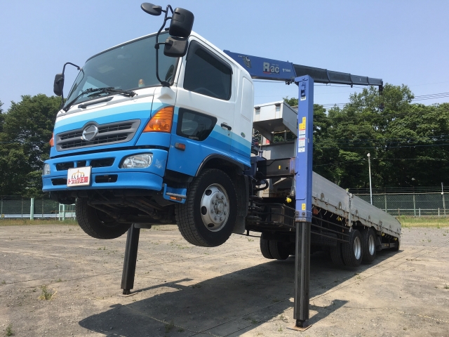 日野レンジャーセルフクレーン5段増トン（6t・8t）[写真01]