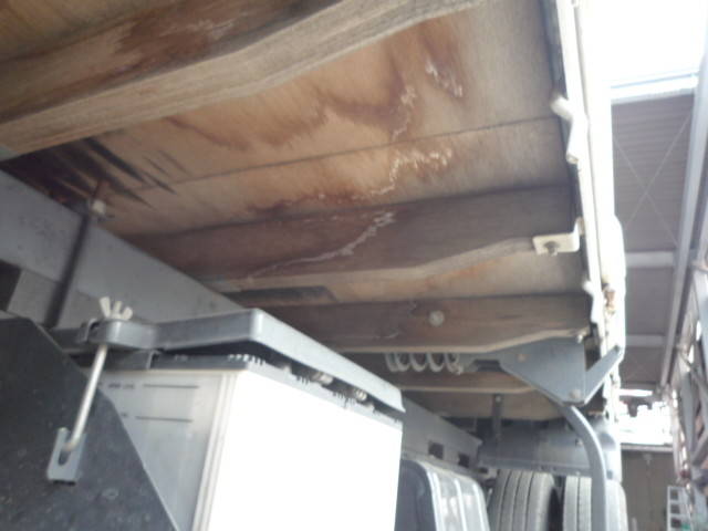 いすゞエルフ平ボディ小型（2t・3t）[写真19]