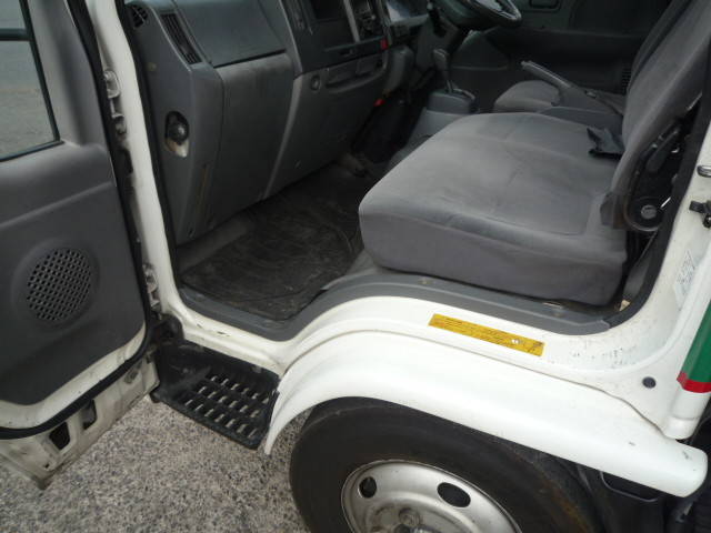 いすゞエルフ平ボディ小型（2t・3t）[写真07]