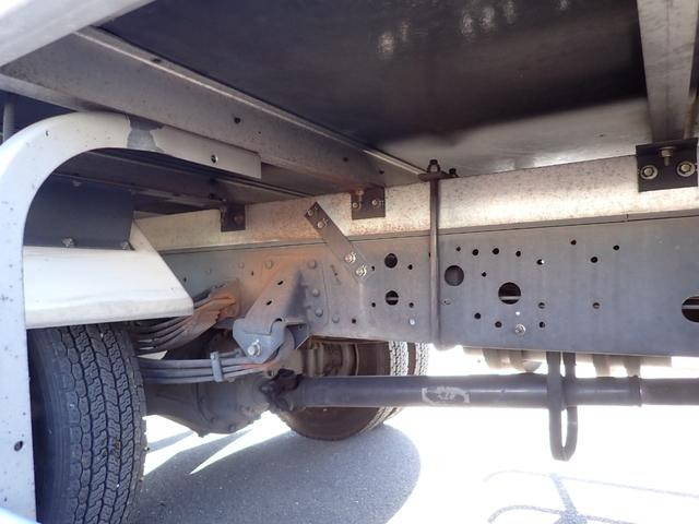 日野レンジャー冷凍車（冷蔵車）中型（4t）[写真10]