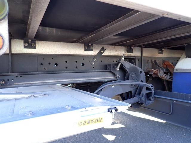 日野レンジャー冷凍車（冷蔵車）中型（4t）[写真11]