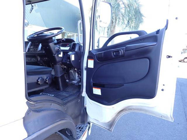 日野レンジャー冷凍車（冷蔵車）中型（4t）[写真32]