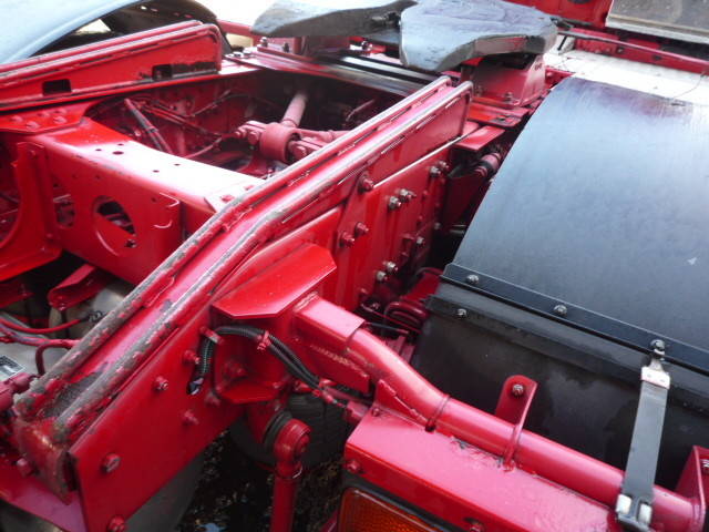 三菱ふそうスーパーグレートトレーラーヘッド（トラクターヘッド）大型（10t）[写真19]