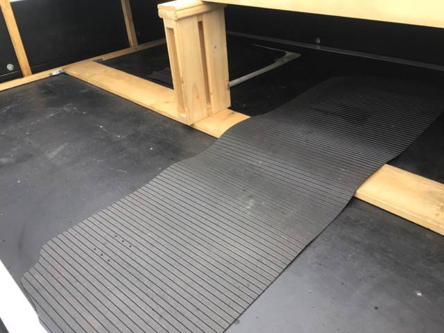 三菱ふそうキャンターその他の形状小型（2t・3t）[写真10]