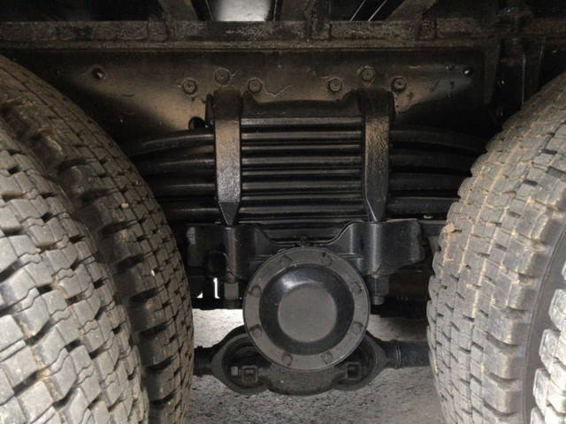 三菱ふそうスーパーグレートセルフクレーン4段大型（10t）[写真22]