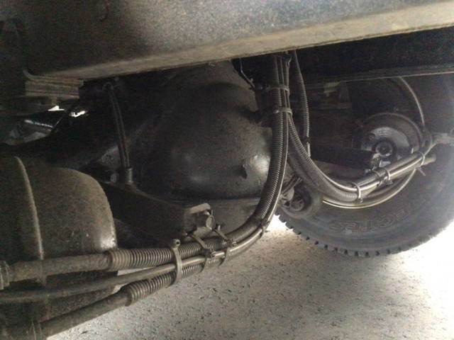 三菱ふそうスーパーグレートセルフクレーン4段大型（10t）[写真25]