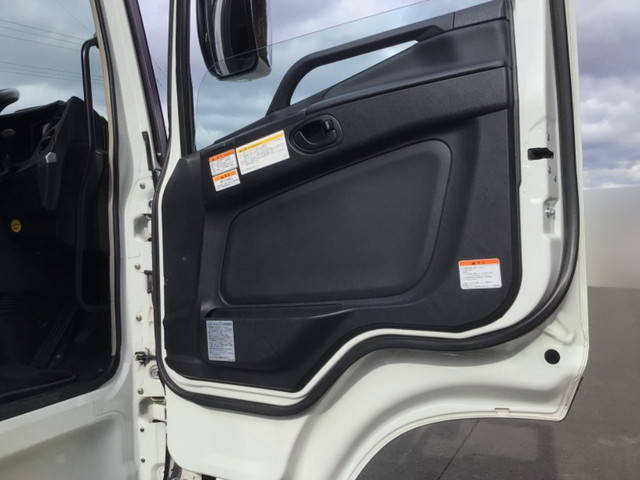 三菱ふそうスーパーグレートセルフクレーン4段大型（10t）[写真29]