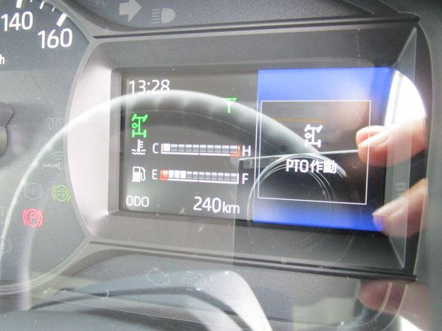 日野デュトロセルフクレーン4段小型（2t・3t）[写真17]