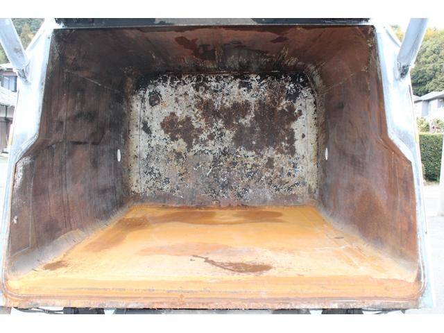 いすゞエルフパッカー車（塵芥車）小型（2t・3t）[写真20]