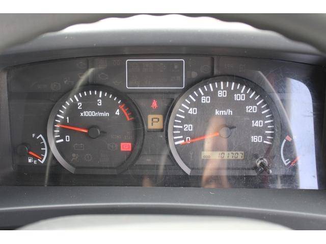 いすゞエルフパッカー車（塵芥車）小型（2t・3t）[写真32]