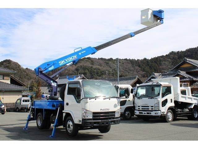 いすゞエルフ高所作業車小型（2t・3t）[写真02]