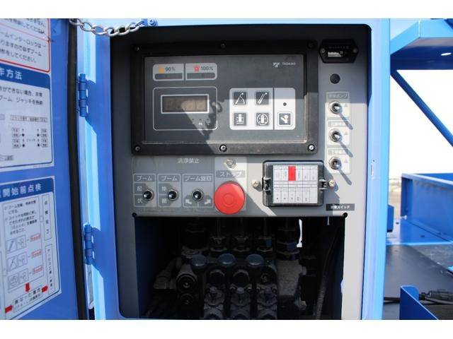 いすゞエルフ高所作業車小型（2t・3t）[写真28]