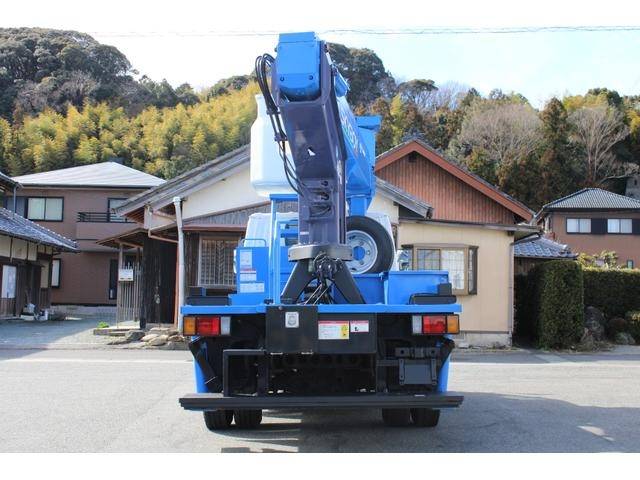 いすゞエルフ高所作業車小型（2t・3t）[写真04]