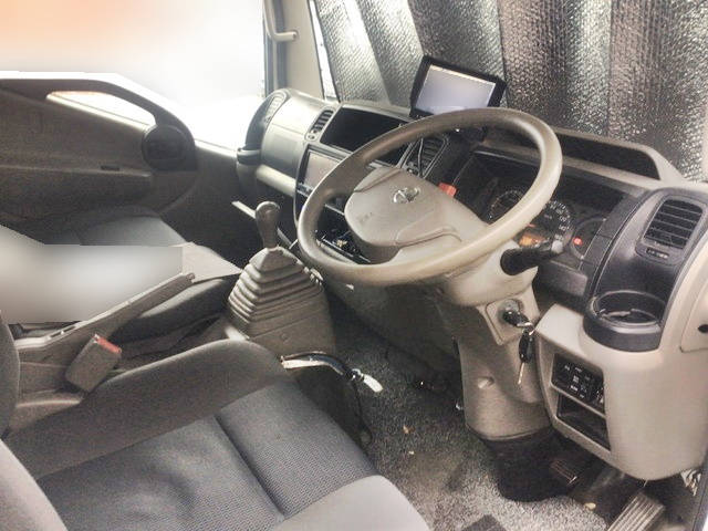 日産アトラスダブルキャブ（Wキャブ）小型（2t・3t）[写真22]