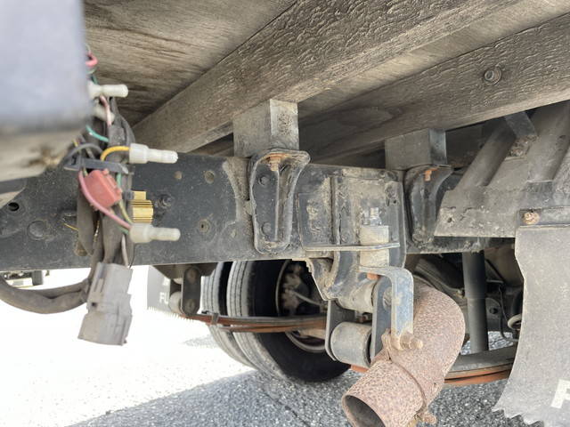 三菱ふそうキャンターガッツダブルキャブ（Wキャブ）小型（2t・3t）[写真17]