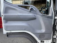 三菱ふそうキャンターガッツダブルキャブ（Wキャブ）小型（2t・3t）[写真29]