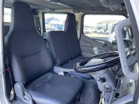 三菱ふそうキャンターガッツダブルキャブ（Wキャブ）小型（2t・3t）[写真34]