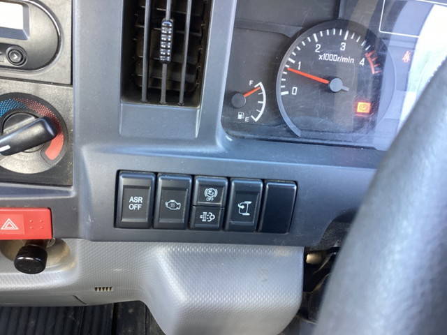 いすゞエルフダンプ小型（2t・3t）[写真28]