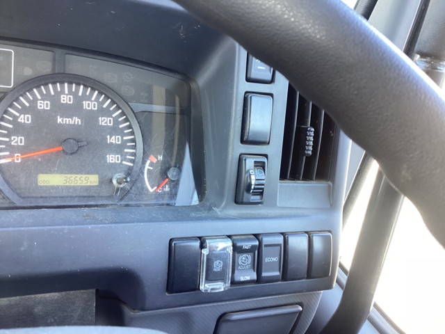 いすゞエルフダンプ小型（2t・3t）[写真29]