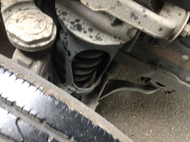 いすゞエルフ平ボディ小型（2t・3t）[写真15]