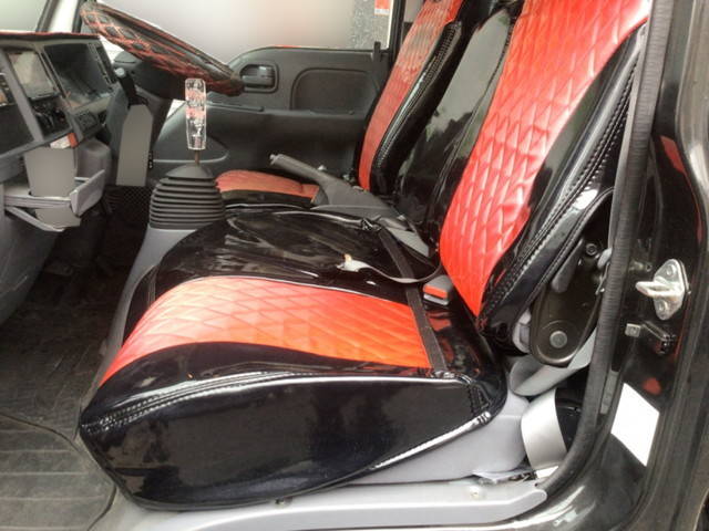 いすゞエルフ平ボディ小型（2t・3t）[写真27]