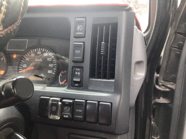 いすゞエルフ平ボディ小型（2t・3t）[写真34]