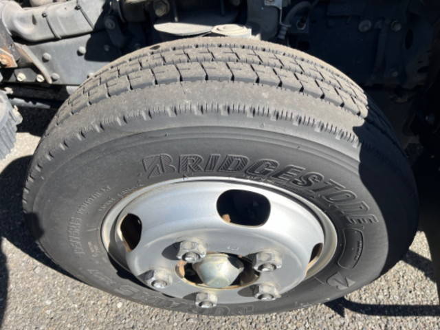 いすゞエルフアルミバン小型（2t・3t）[写真16]