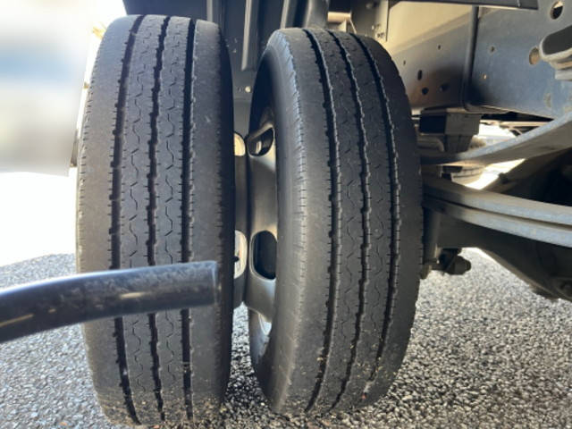 いすゞエルフアルミバン小型（2t・3t）[写真18]