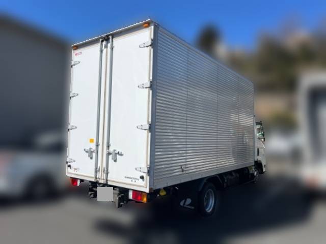 いすゞエルフアルミバン小型（2t・3t）[写真02]