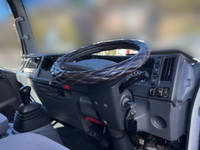 いすゞエルフアルミバン小型（2t・3t）[写真29]