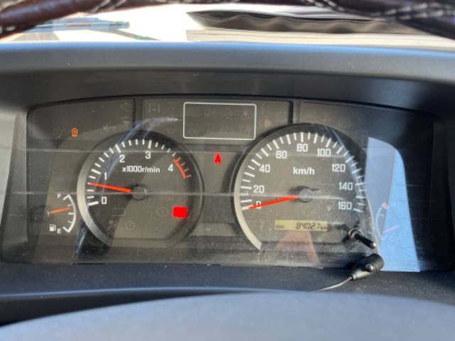 いすゞエルフアルミバン小型（2t・3t）[写真31]