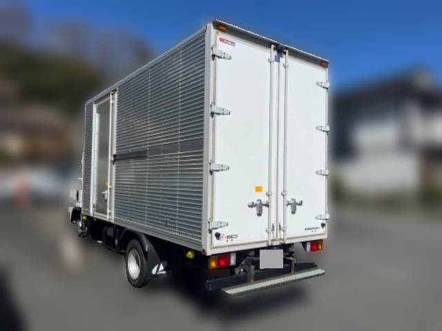 いすゞエルフアルミバン小型（2t・3t）[写真04]