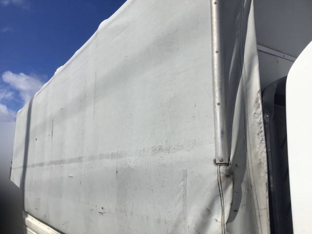 マツダタイタン幌ウイング小型（2t・3t）[写真11]