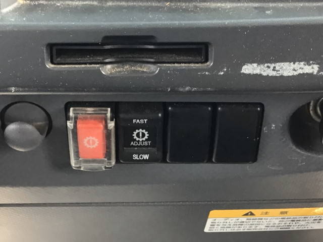 マツダタイタン幌ウイング小型（2t・3t）[写真35]