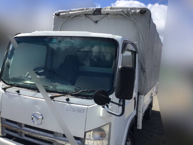 マツダタイタン幌ウイング小型（2t・3t）[写真04]