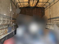 マツダタイタン幌ウイング小型（2t・3t）[写真08]