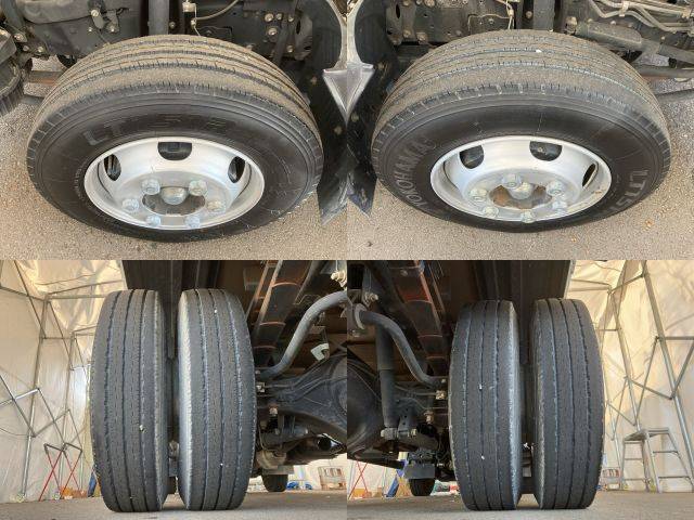 いすゞエルフ平ボディ小型（2t・3t）[写真17]