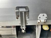 三菱ふそうファイターアルミウイング中型（4t）[写真13]