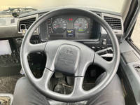 三菱ふそうファイターアルミウイング中型（4t）[写真32]