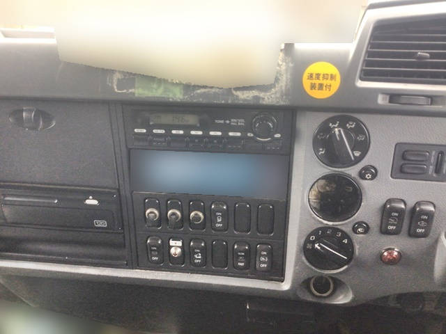 三菱ふそうファイターセルフクレーン4段増トン（6t・8t）[写真34]