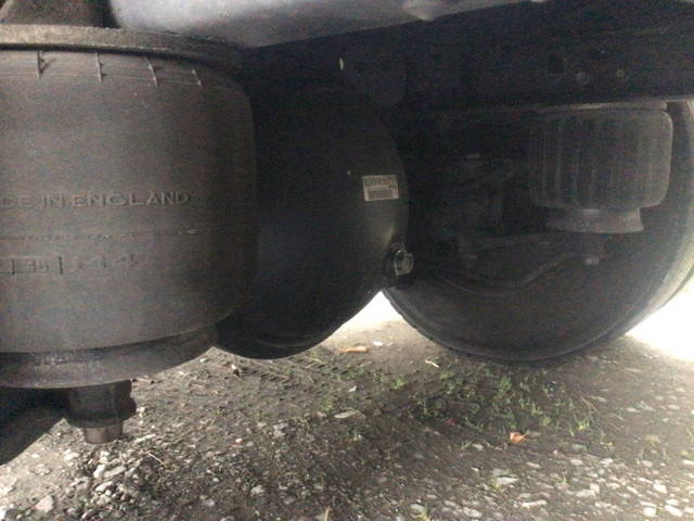 いすゞフォワード冷凍車（冷蔵車）中型（4t）[写真19]