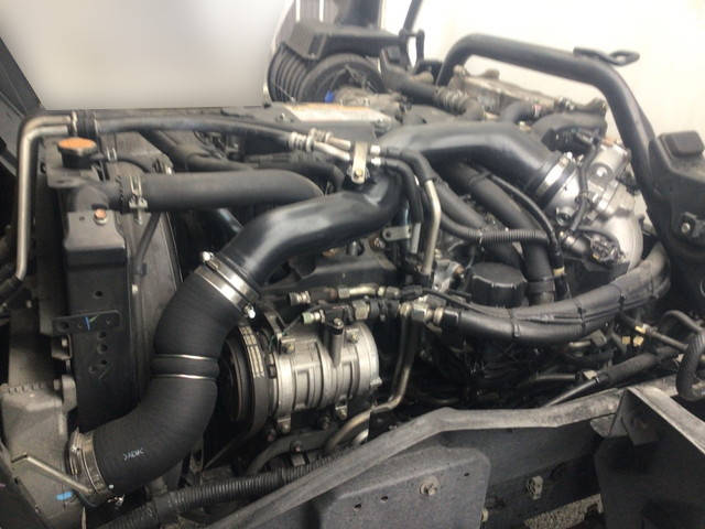 いすゞフォワード冷凍車（冷蔵車）中型（4t）[写真21]